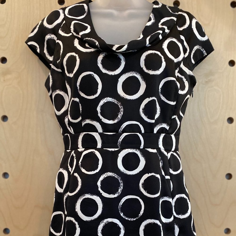Merona Black White Sheath Midi Dress Cowl Neck Short Cap Sleeve Circle, Size 4